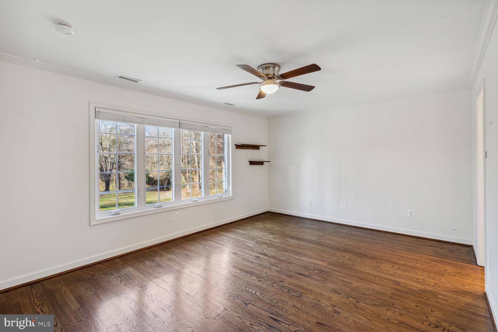 KALMIA FARMS - Residential