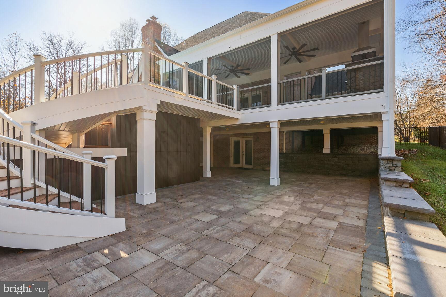 KALMIA FARMS - Residential