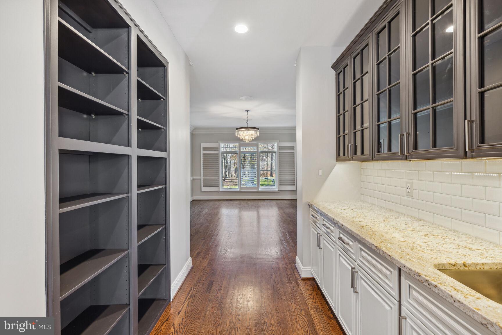 KALMIA FARMS - Residential