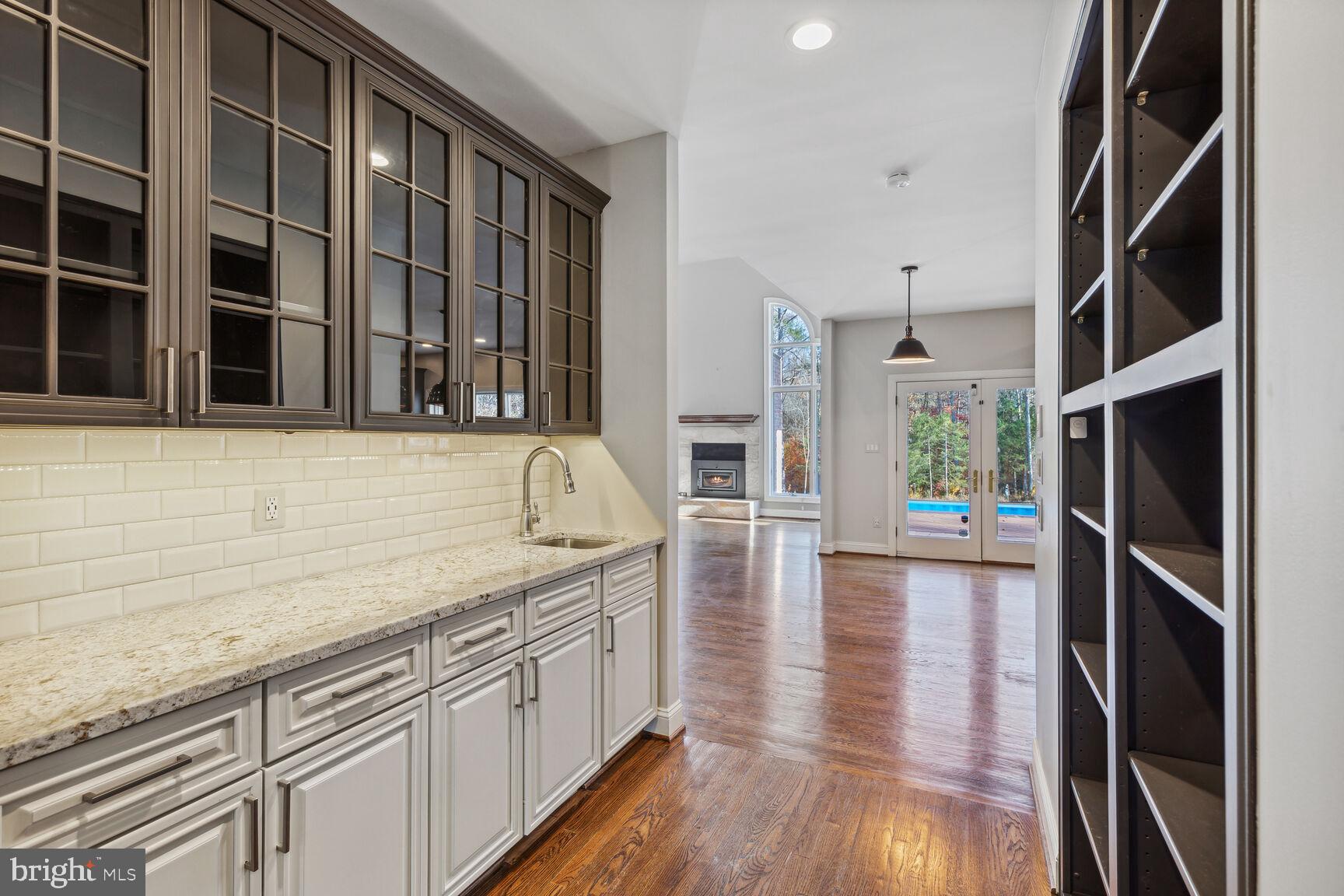 KALMIA FARMS - Residential