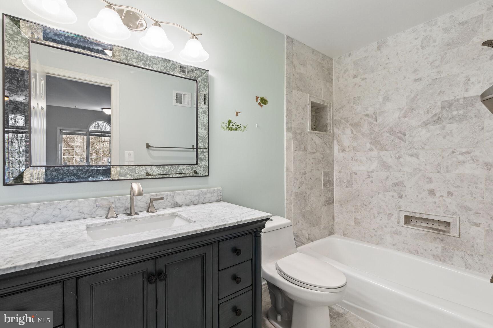 KALMIA FARMS - Residential