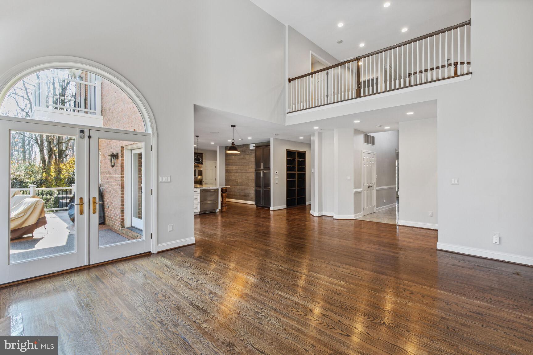 KALMIA FARMS - Residential