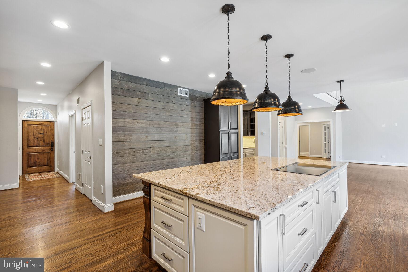 KALMIA FARMS - Residential