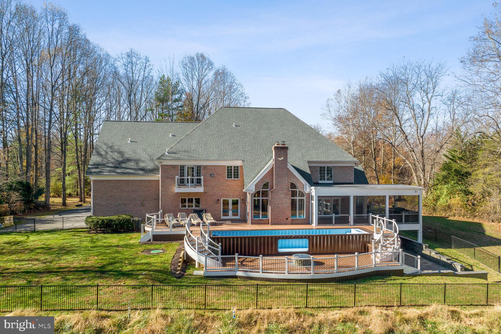 KALMIA FARMS - Residential