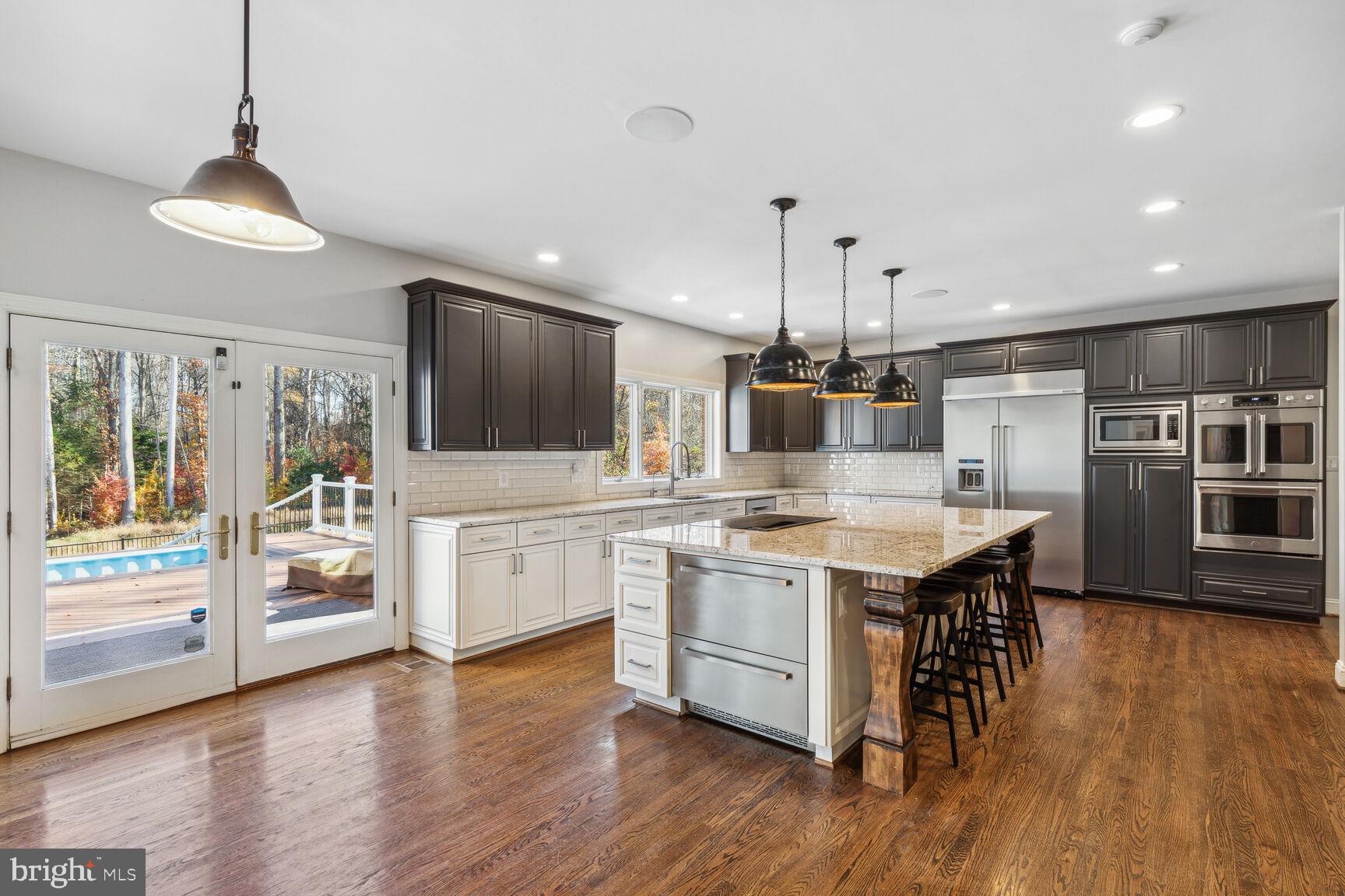 KALMIA FARMS - Residential