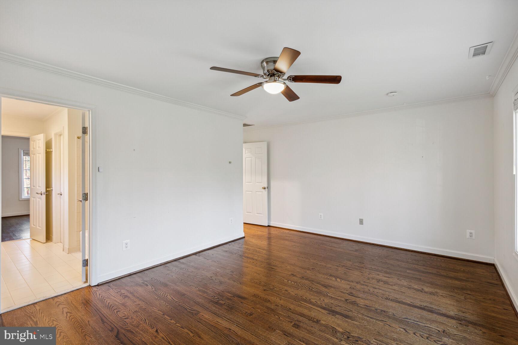 KALMIA FARMS - Residential