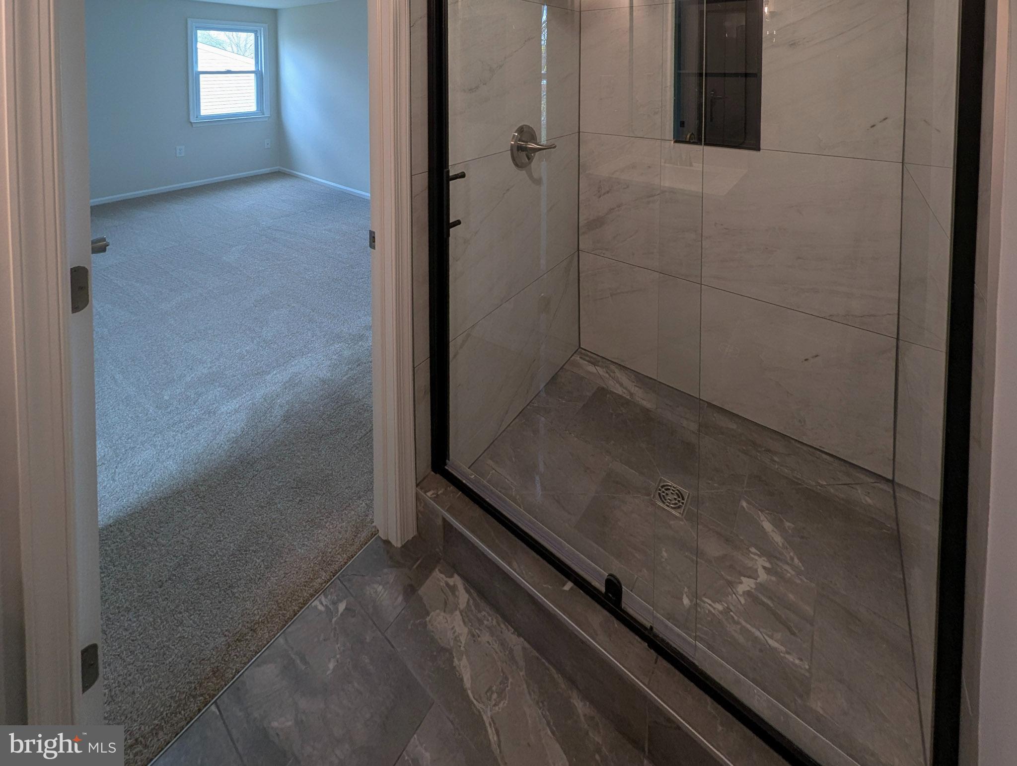 VILLAGE BROOK ESTS - Residential