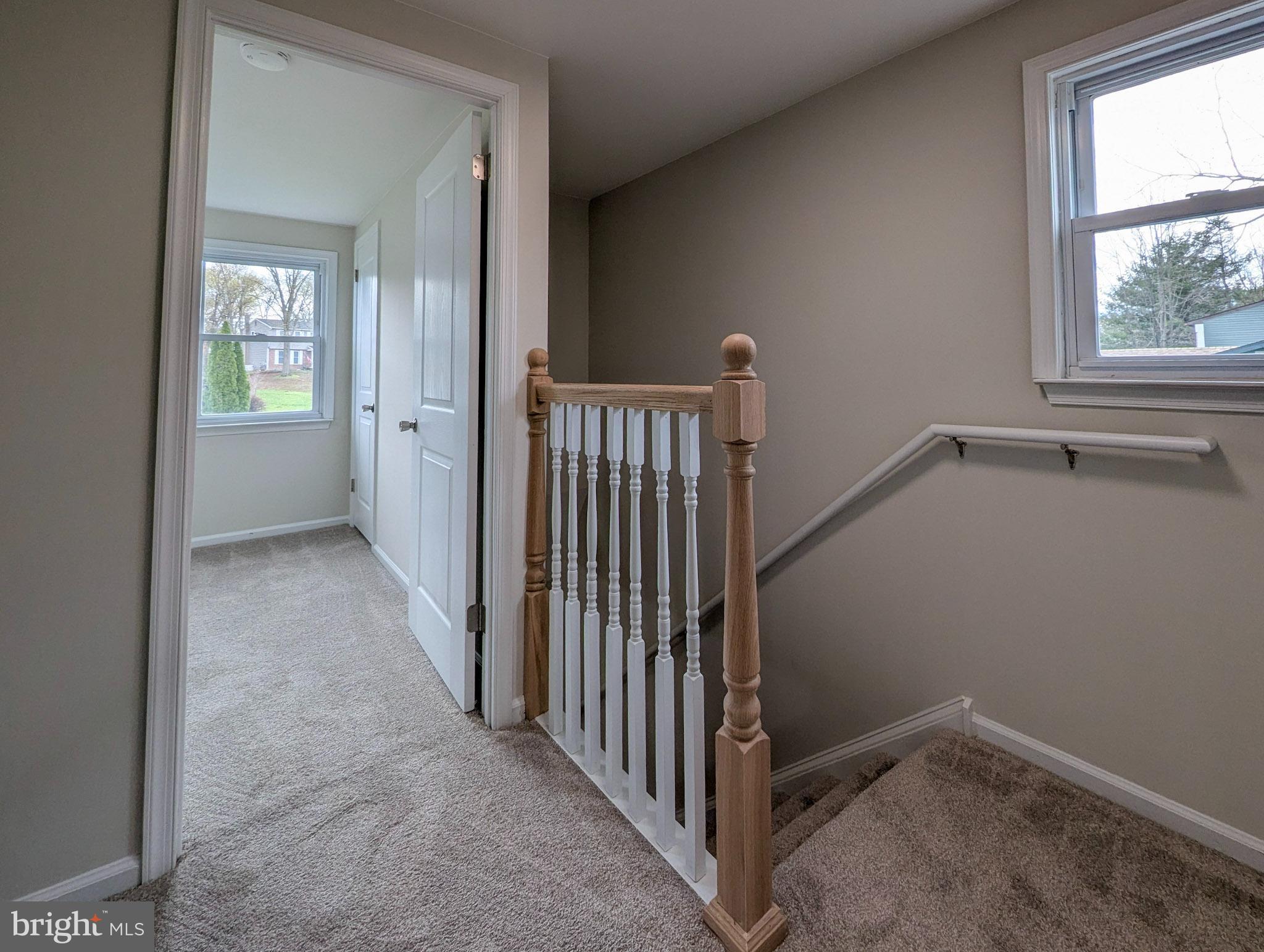 VILLAGE BROOK ESTS - Residential