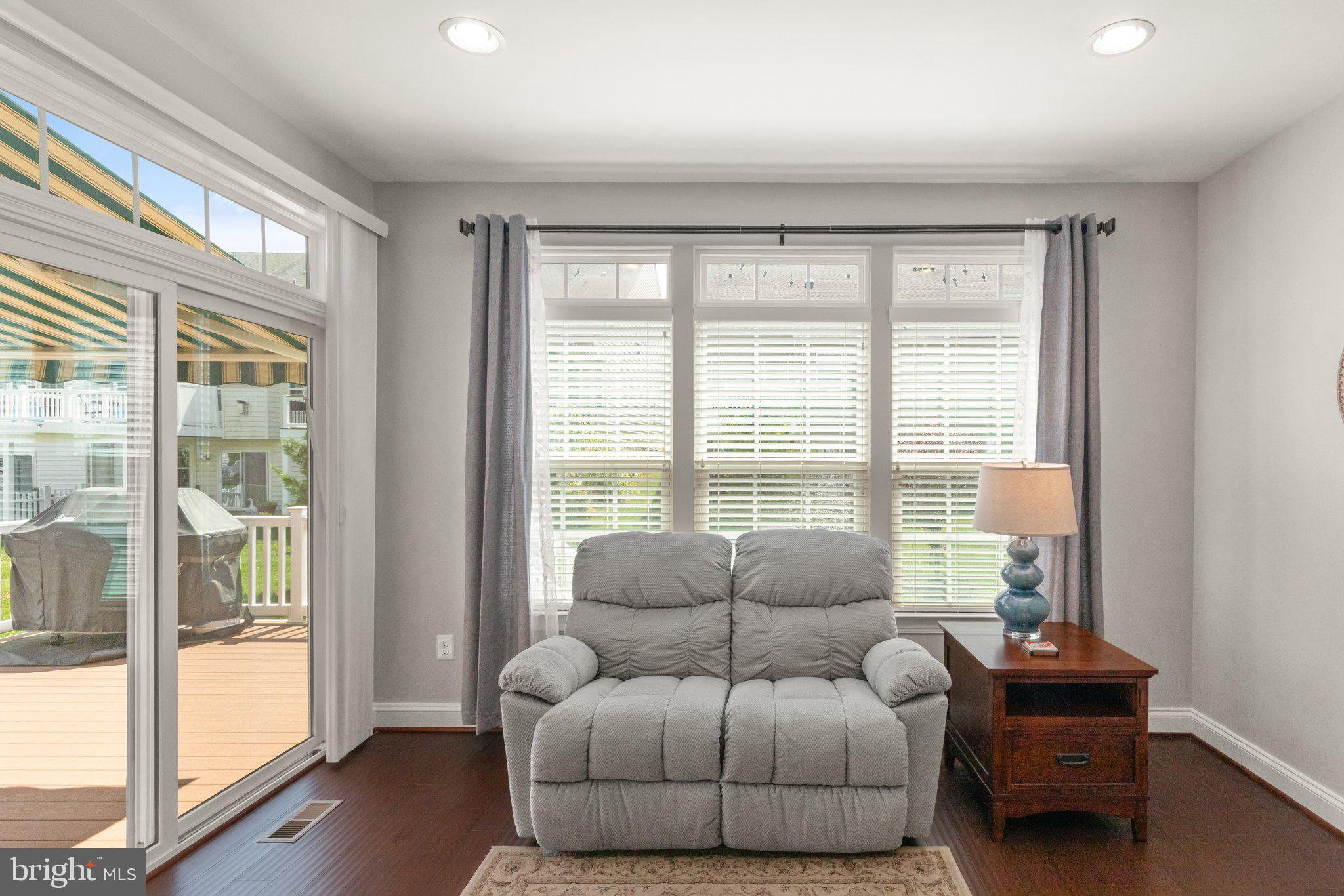 355 TUFTON CIRCLE