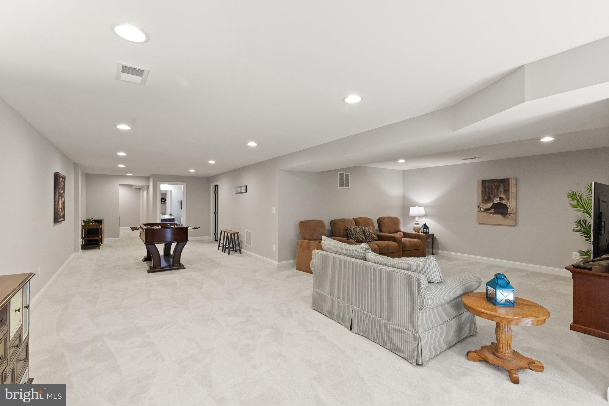 FALLSTON COMMONS - Residential