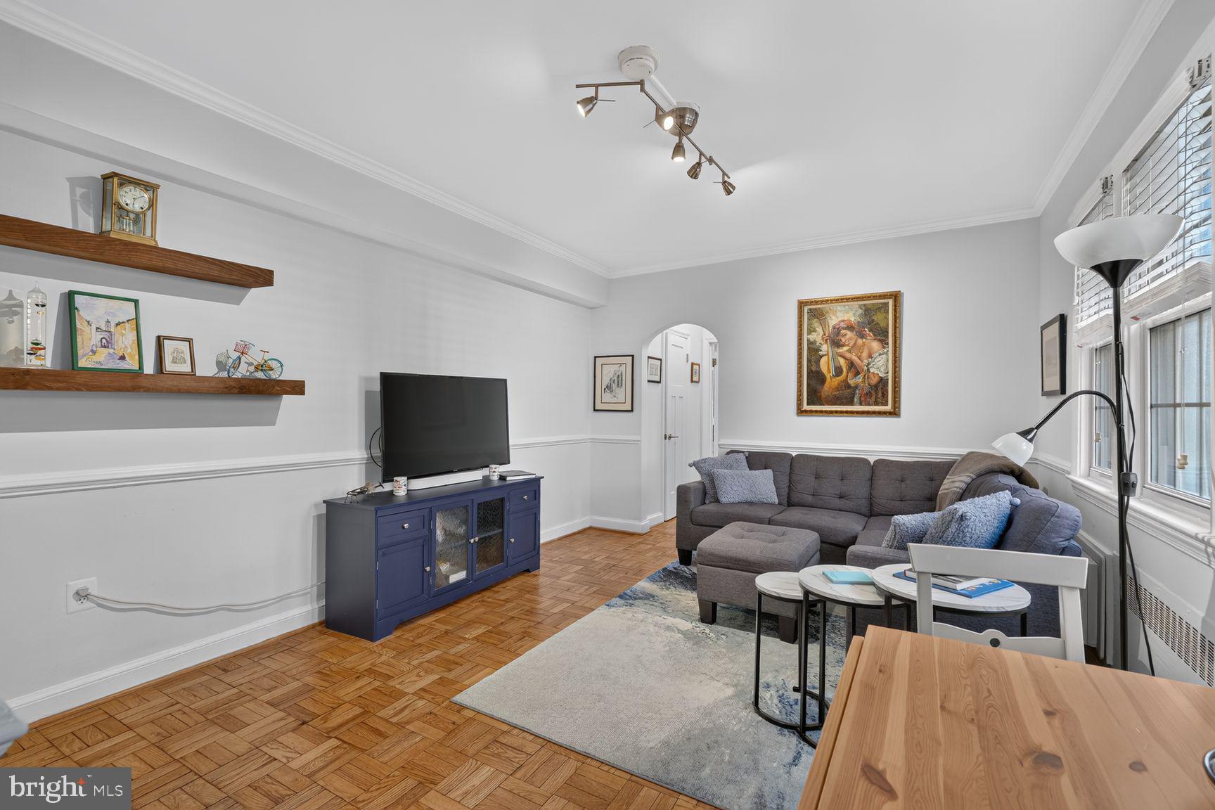 3028 WISCONSIN AVENUE NW 105