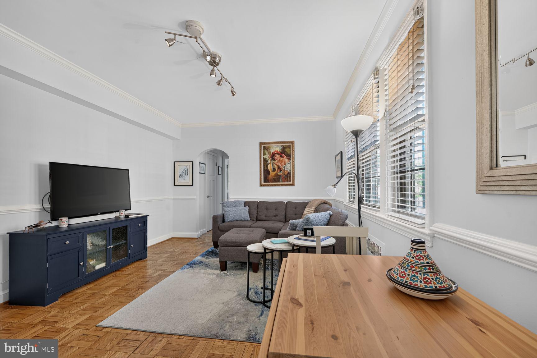 3028 WISCONSIN AVENUE NW 105