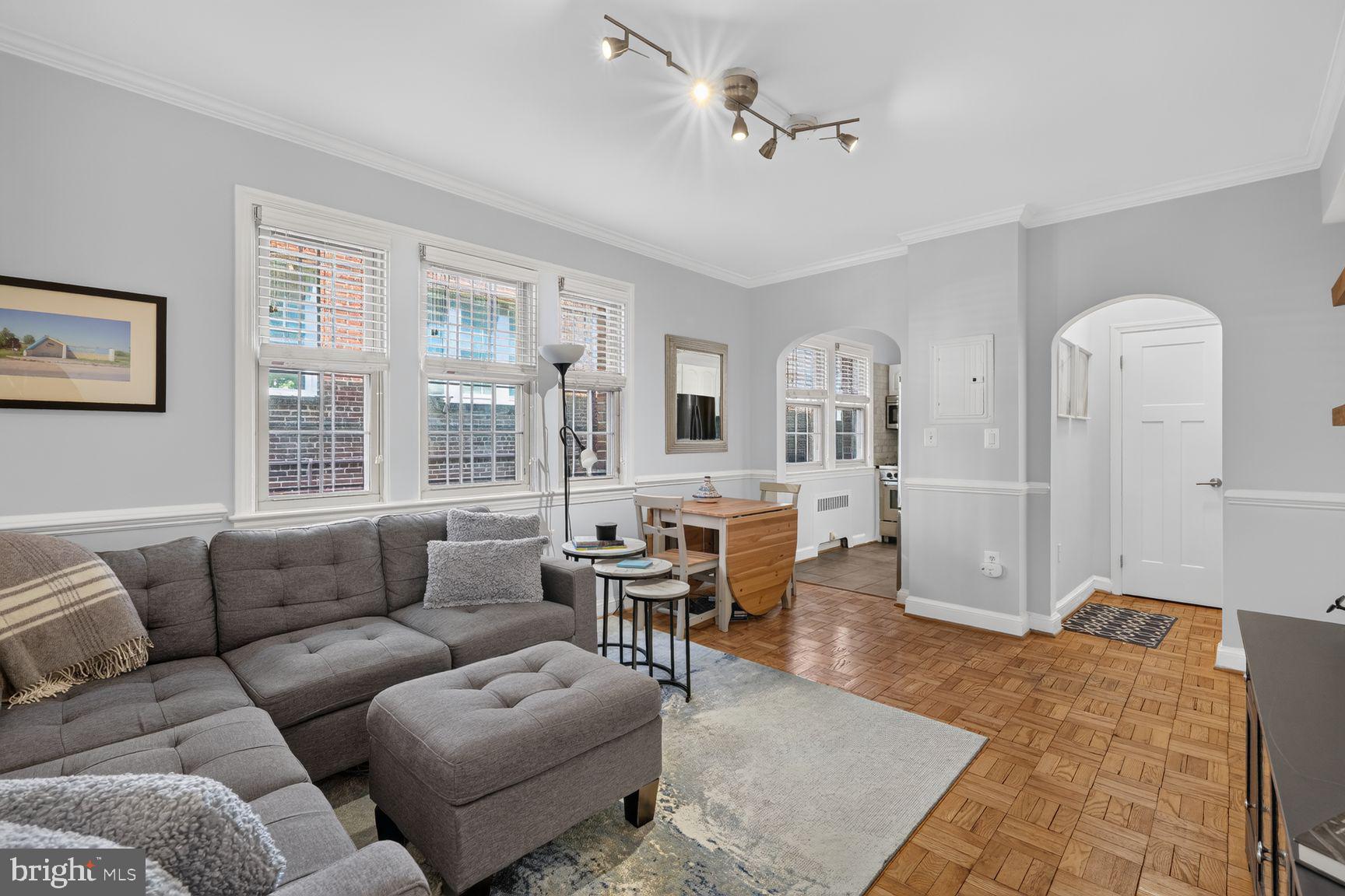 3028 WISCONSIN AVENUE NW 105