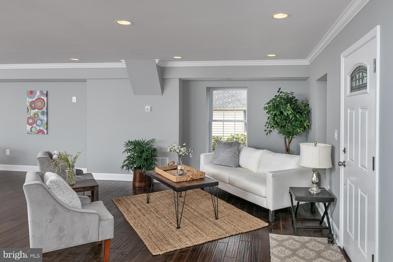 REISTERSTOWN - Residential