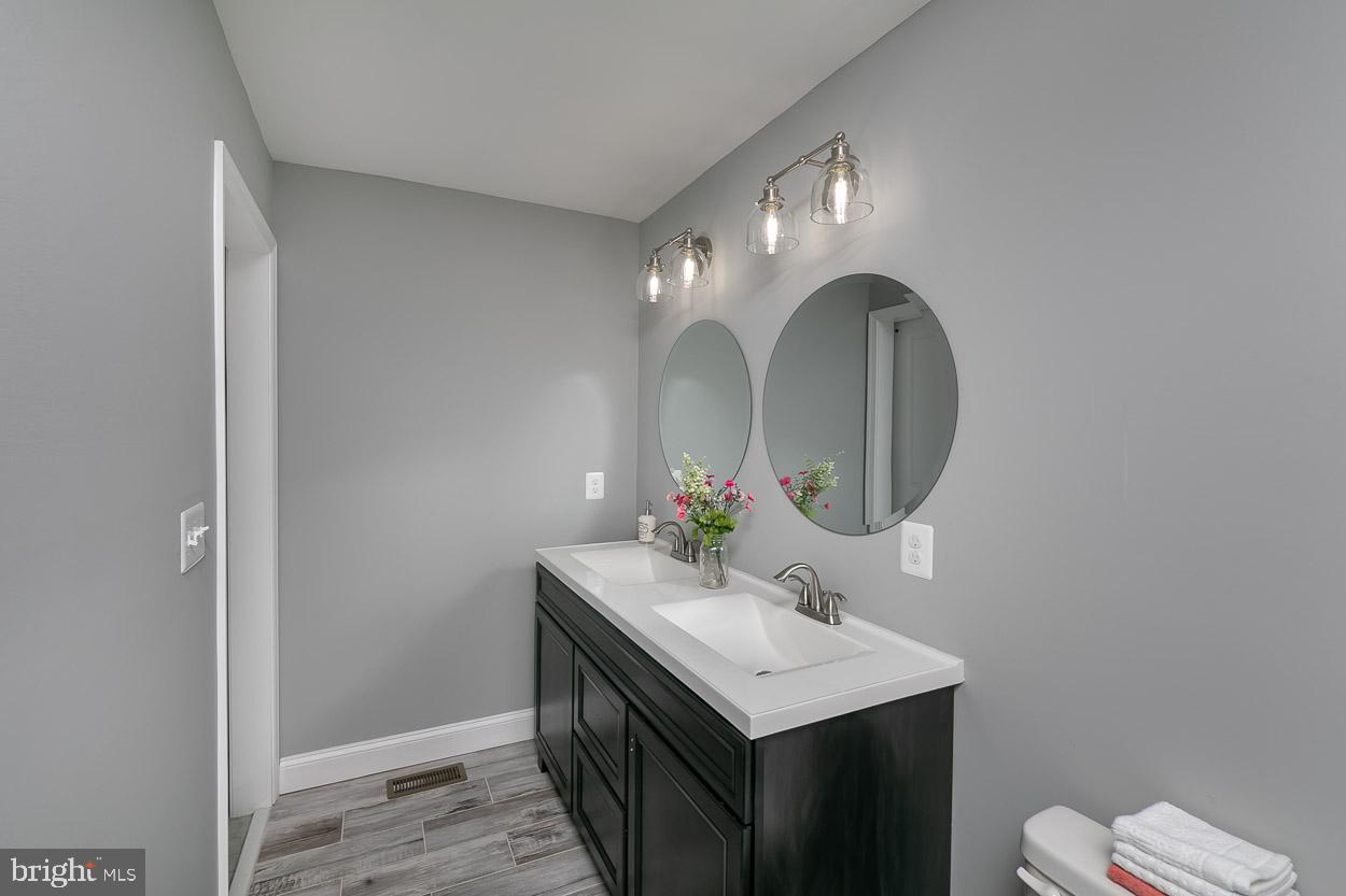 REISTERSTOWN - Residential