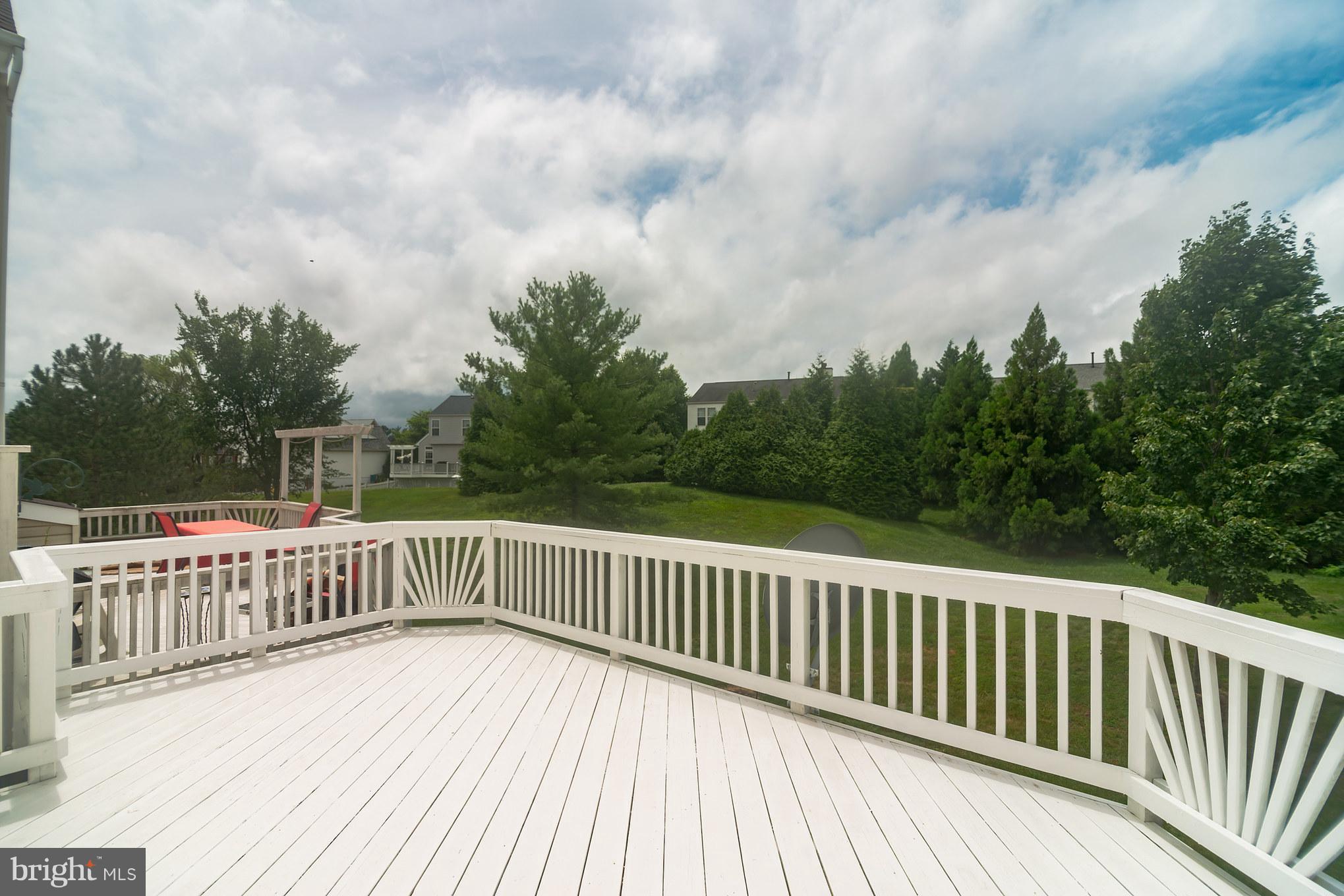 ASHBURN VILLAGE - Residential Lease