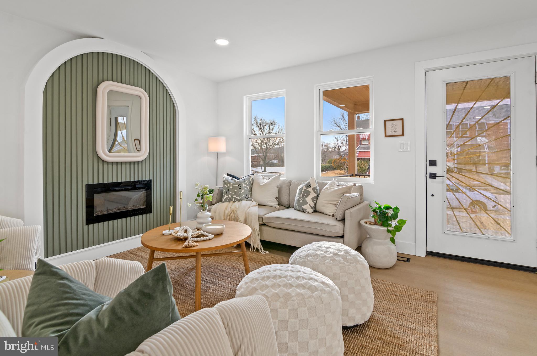 GLEN OAKS - Residential