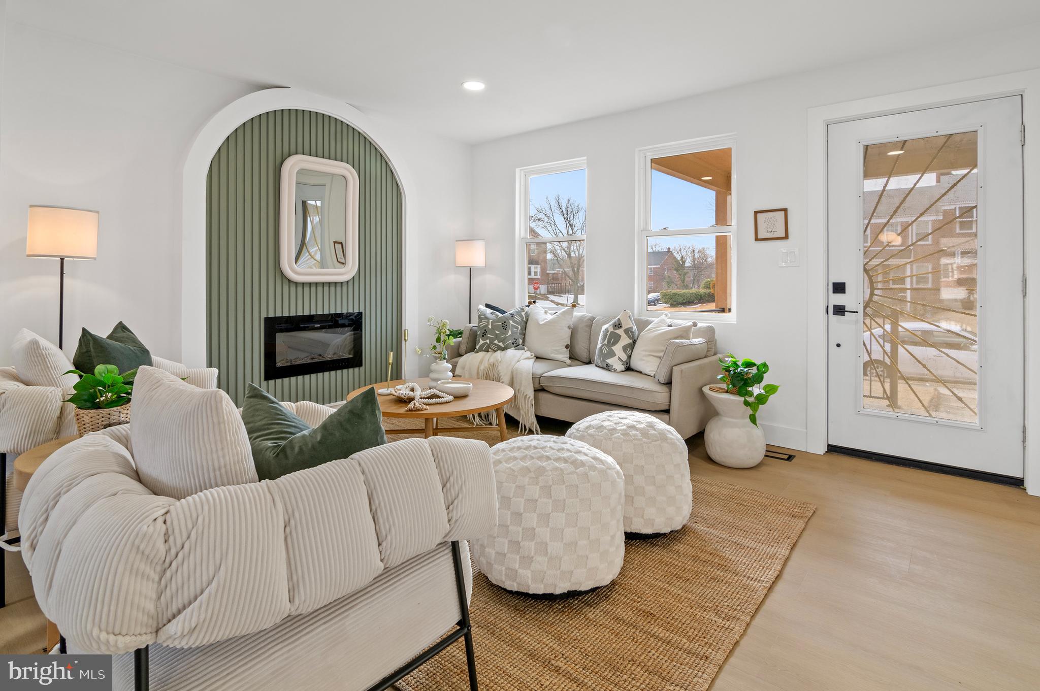 GLEN OAKS - Residential