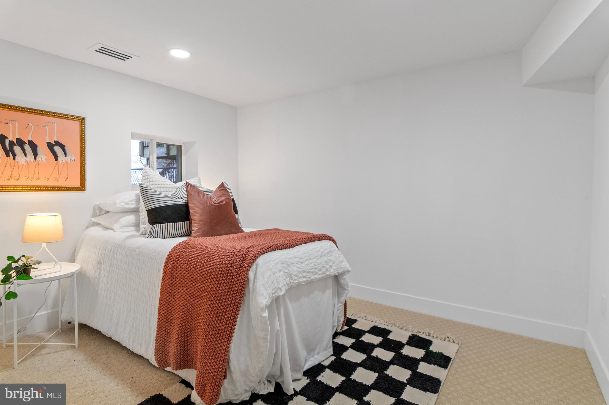 GLEN OAKS - Residential