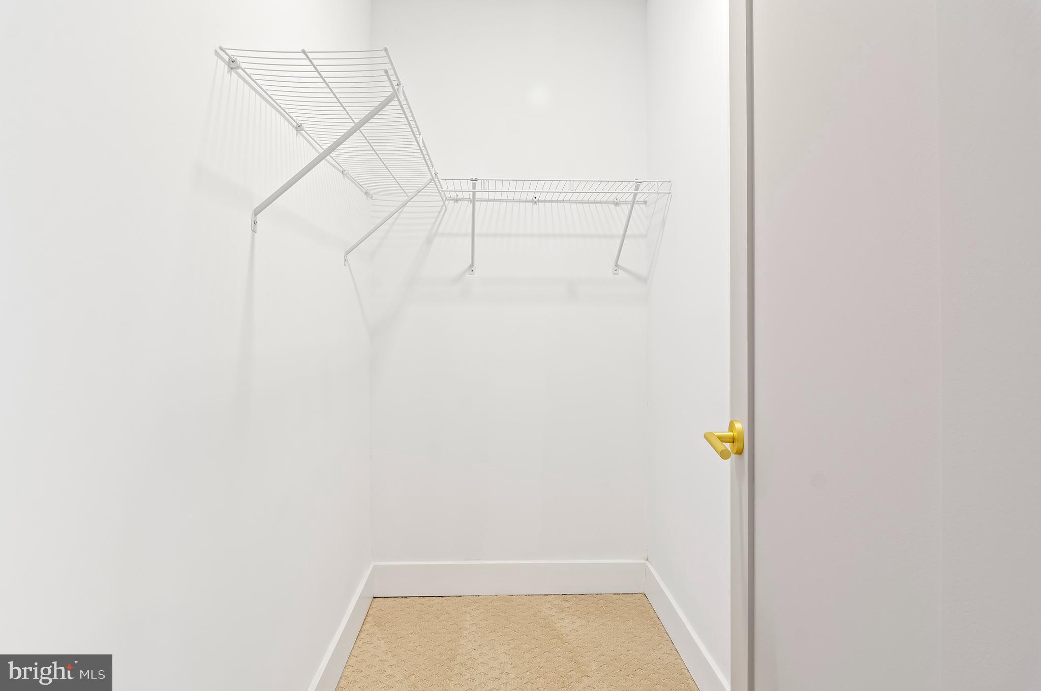 GLEN OAKS - Residential