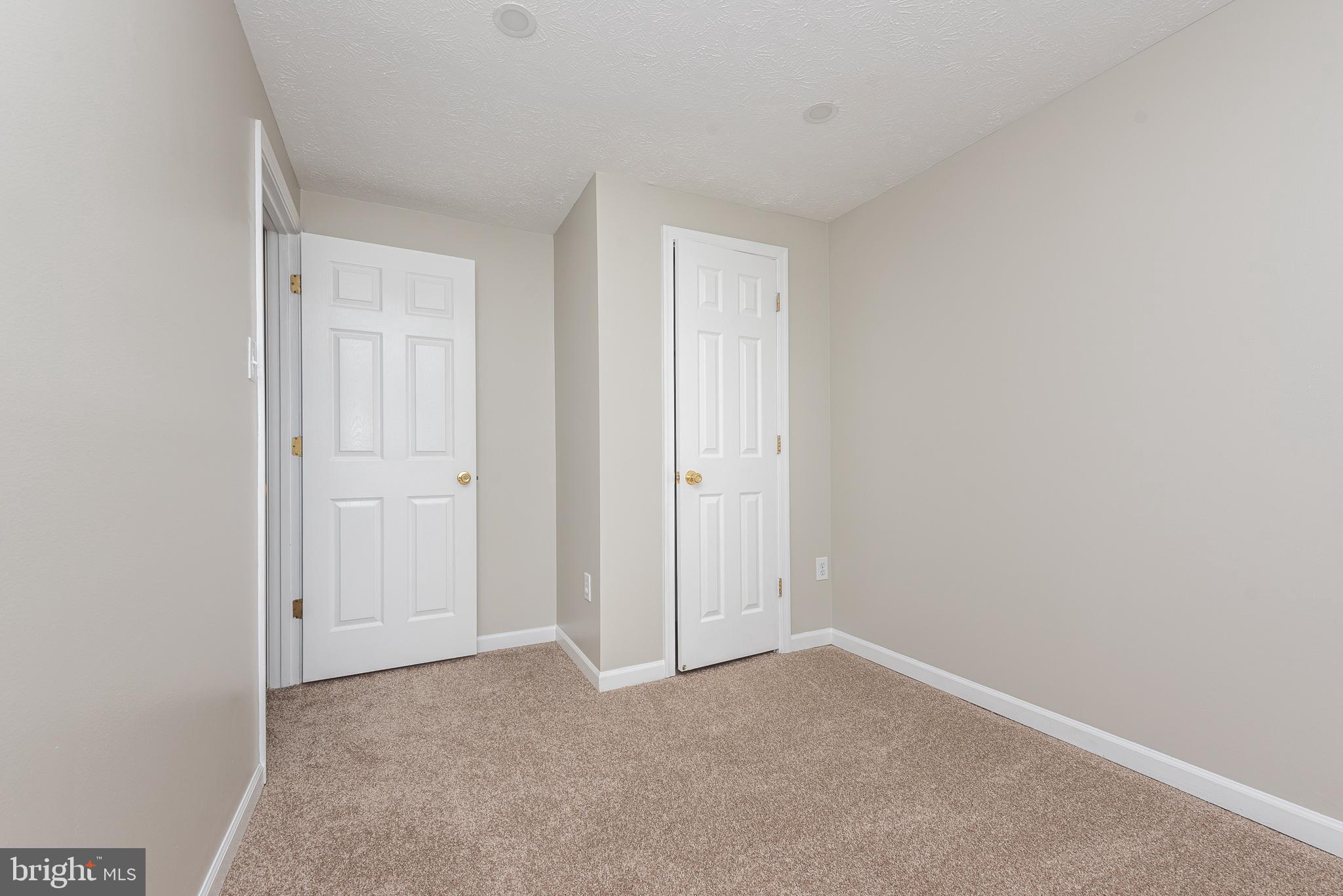 PARKVIEW TRAIL - Residential