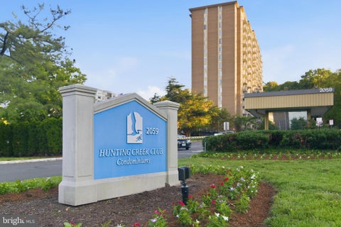 Condo For Sale - 2059 Huntington Avenue #304<br/> ALEXANDRIA, VA 22303