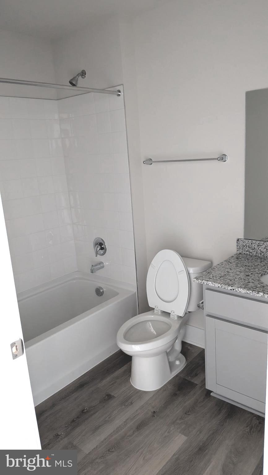 RETREAT AT WINDING CREEK - Residential Lease