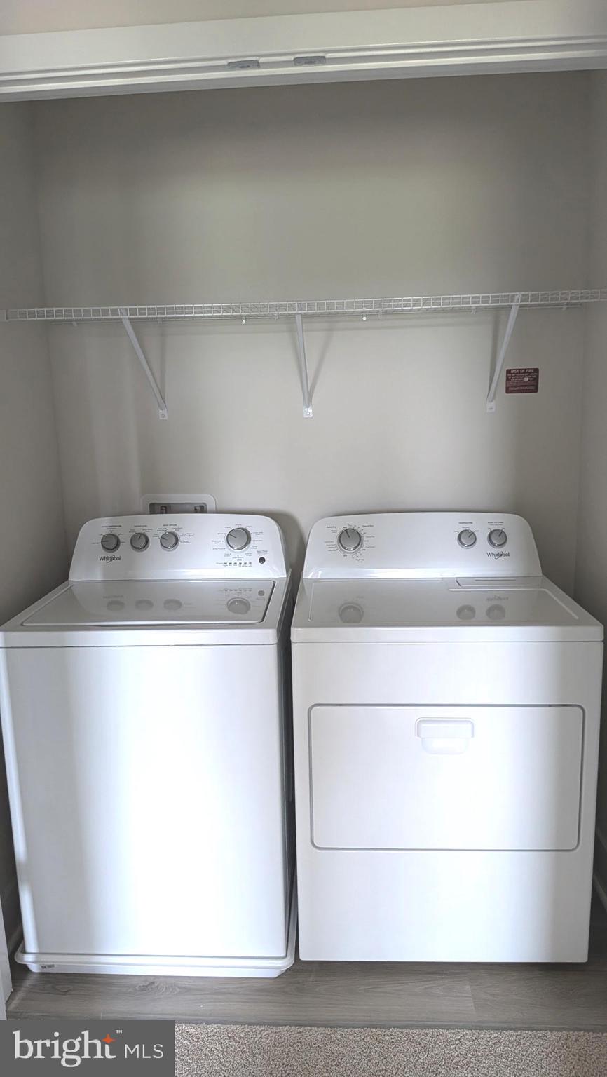 RETREAT AT WINDING CREEK - Residential Lease