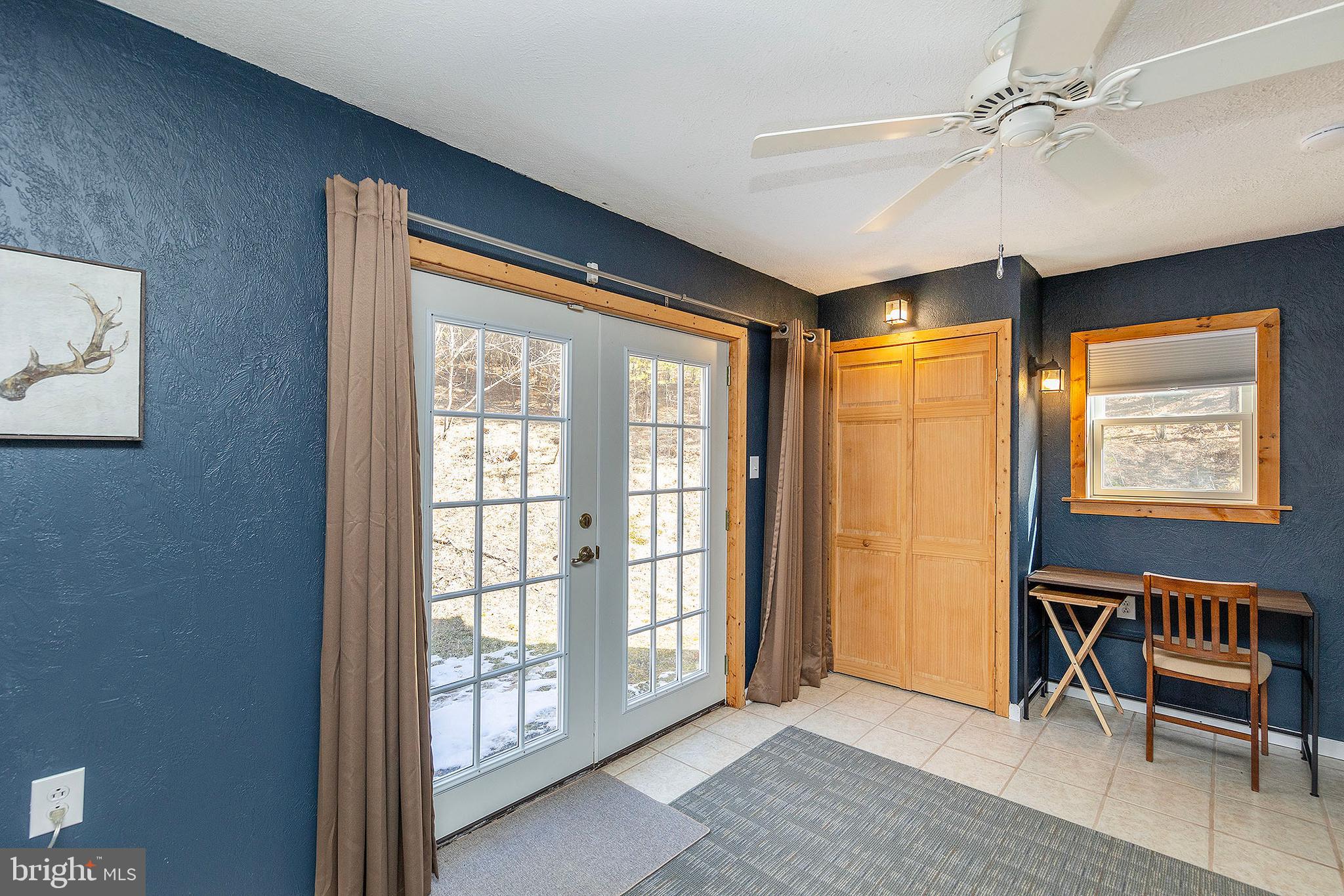 LOST RIVER BLUFFS - Residential