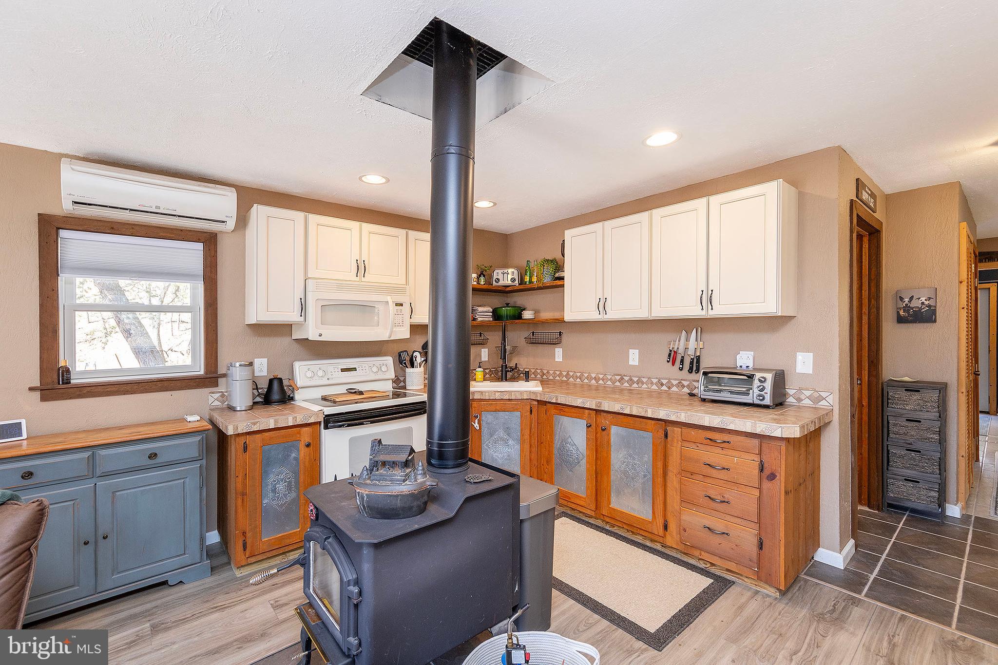 LOST RIVER BLUFFS - Residential