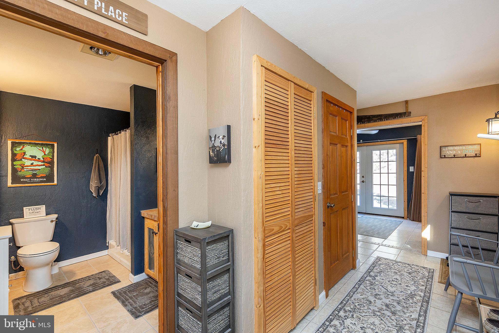 LOST RIVER BLUFFS - Residential