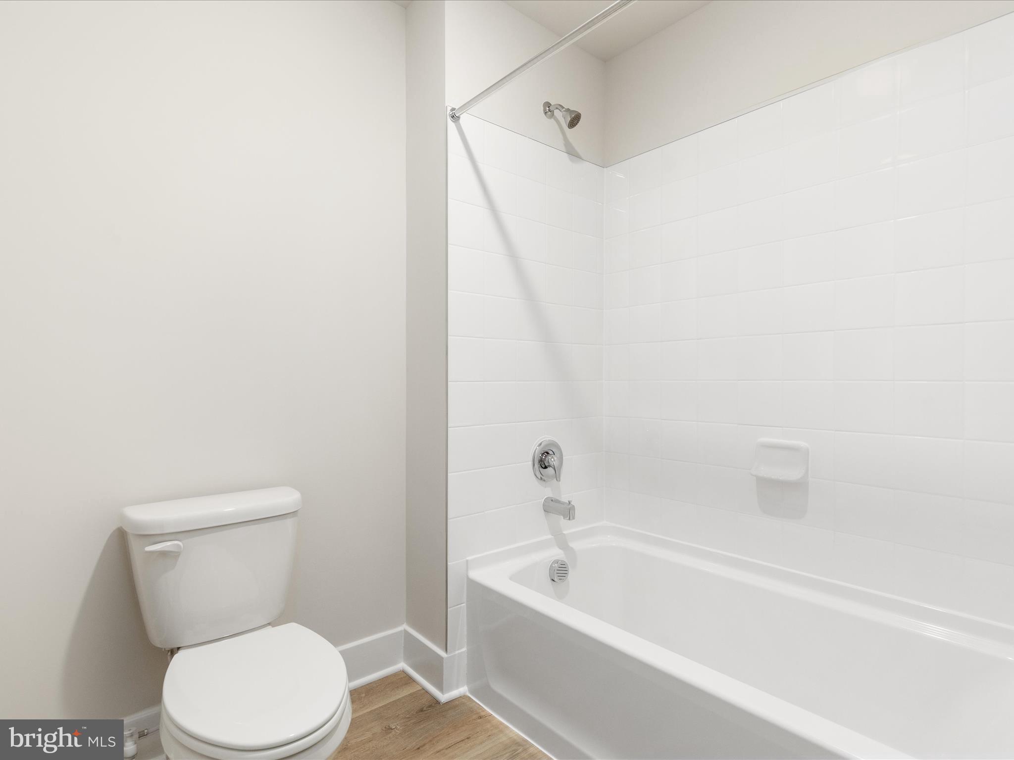 RETREAT AT WINDING CREEK - Residential Lease