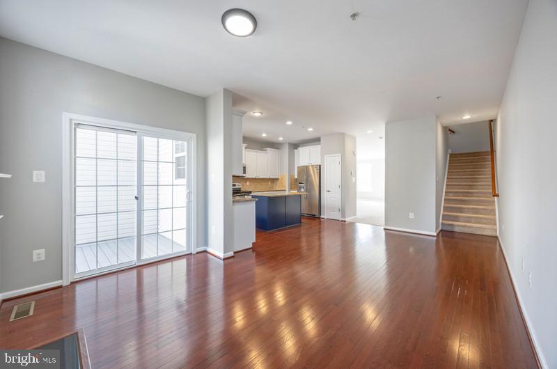 TANYARD SPRINGS - Residential Lease