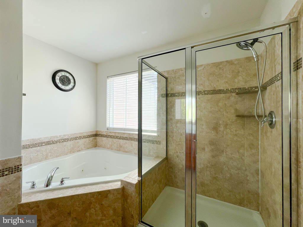 COLONIAL FORGE - Residential Lease