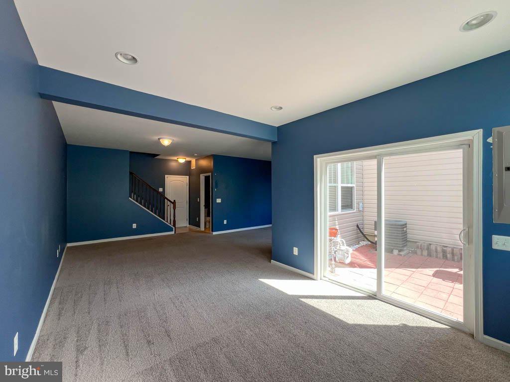 COLONIAL FORGE - Residential Lease