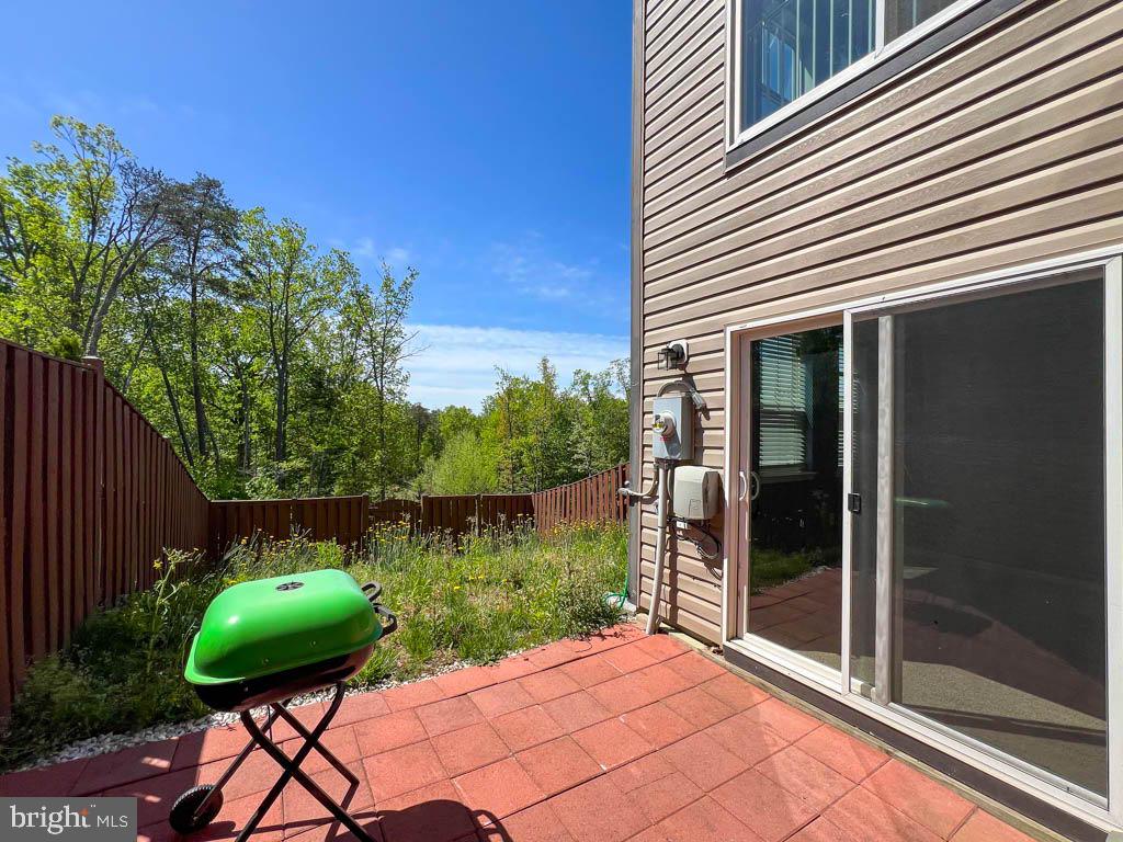 COLONIAL FORGE - Residential Lease