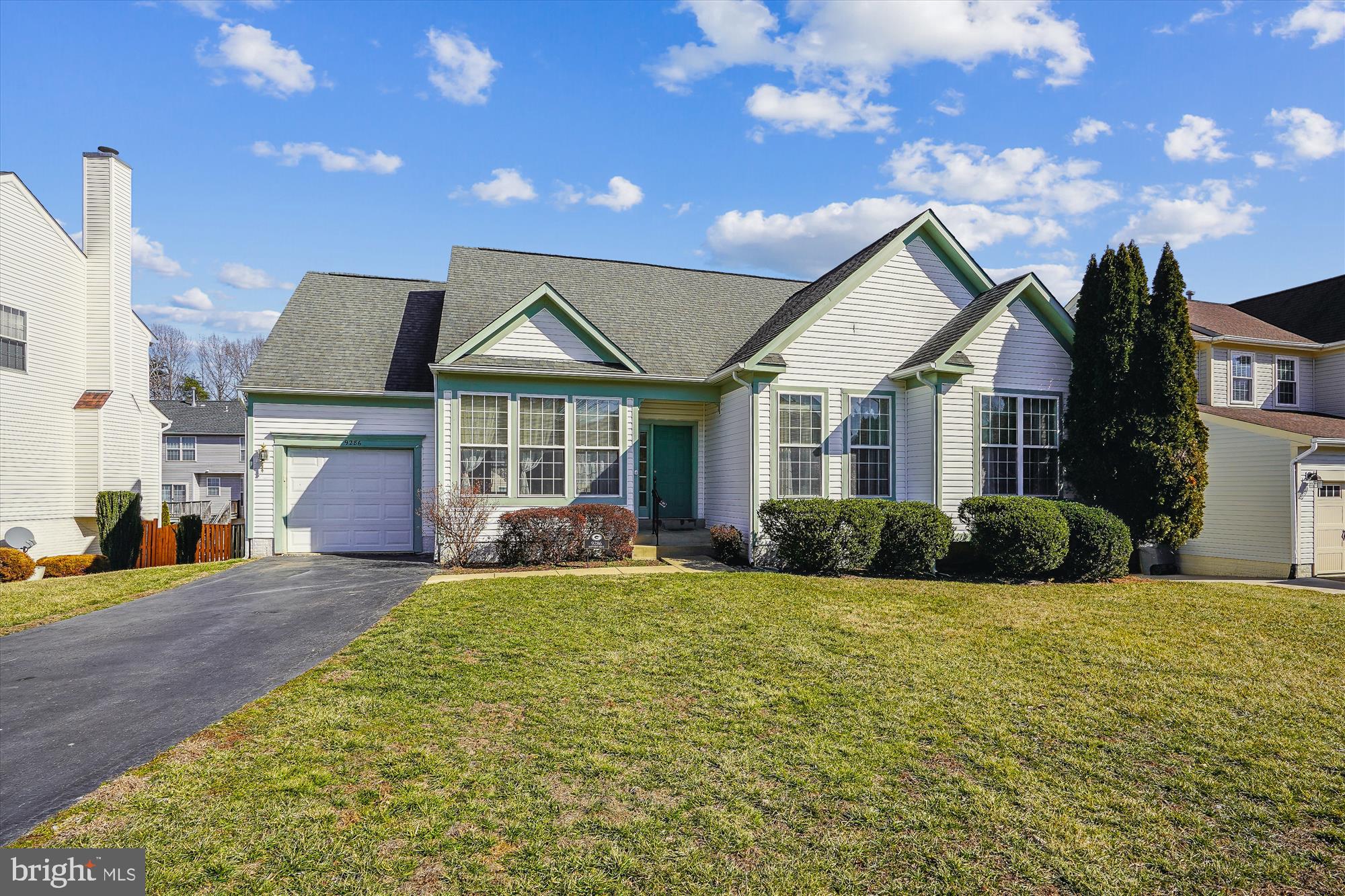 BLOOMS CROSSING - Residential