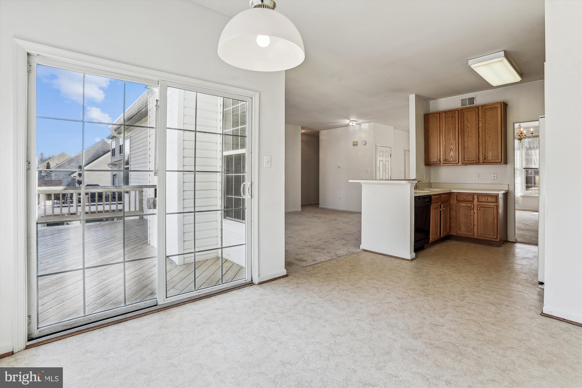 BLOOMS CROSSING - Residential