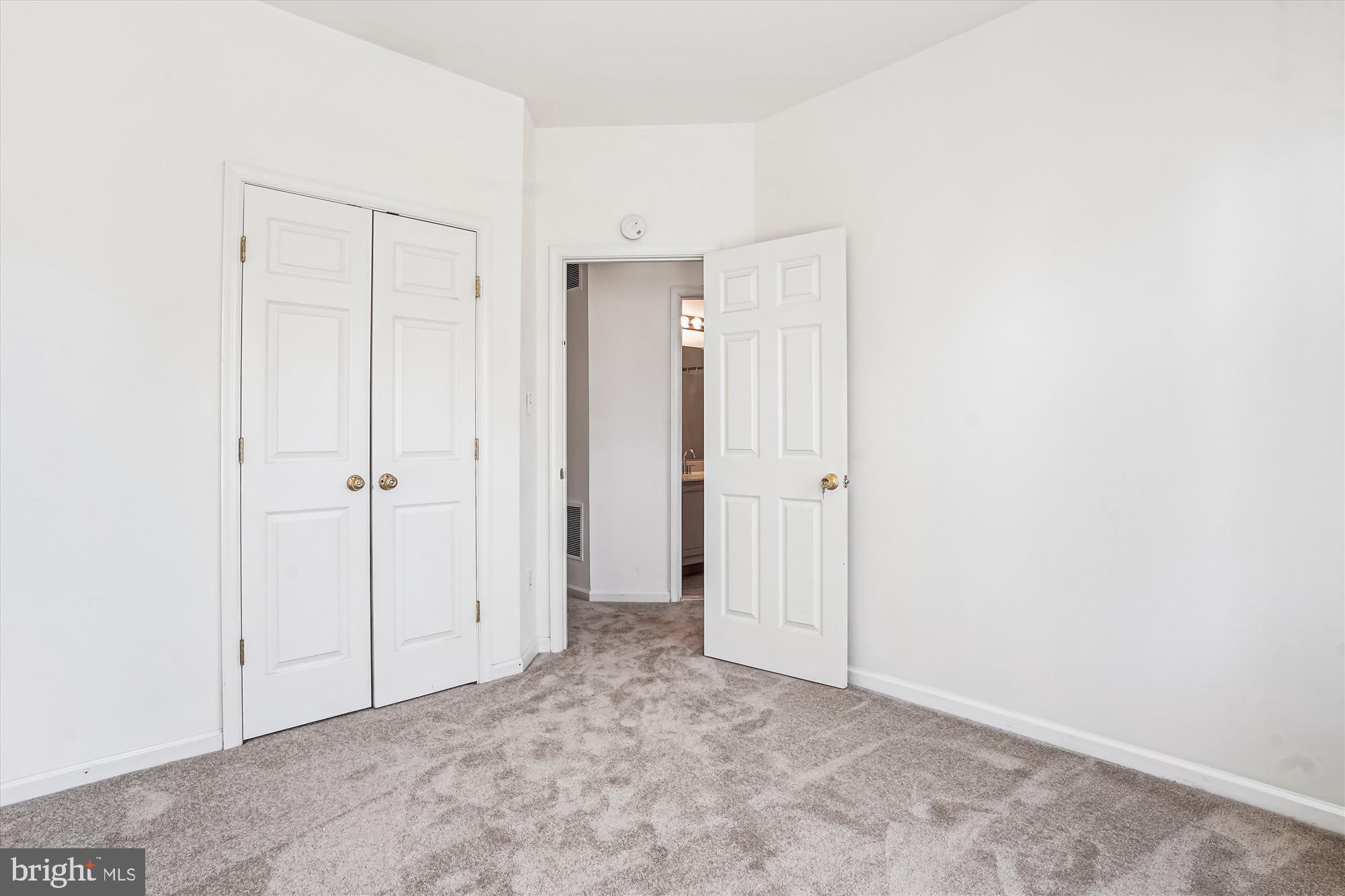 BLOOMS CROSSING - Residential