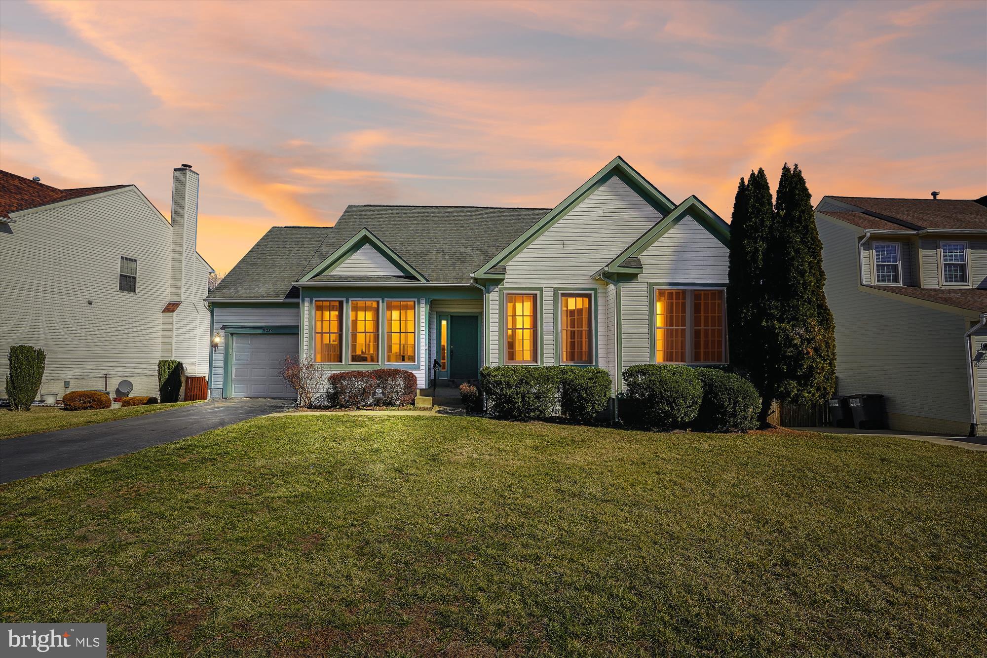 BLOOMS CROSSING - Residential