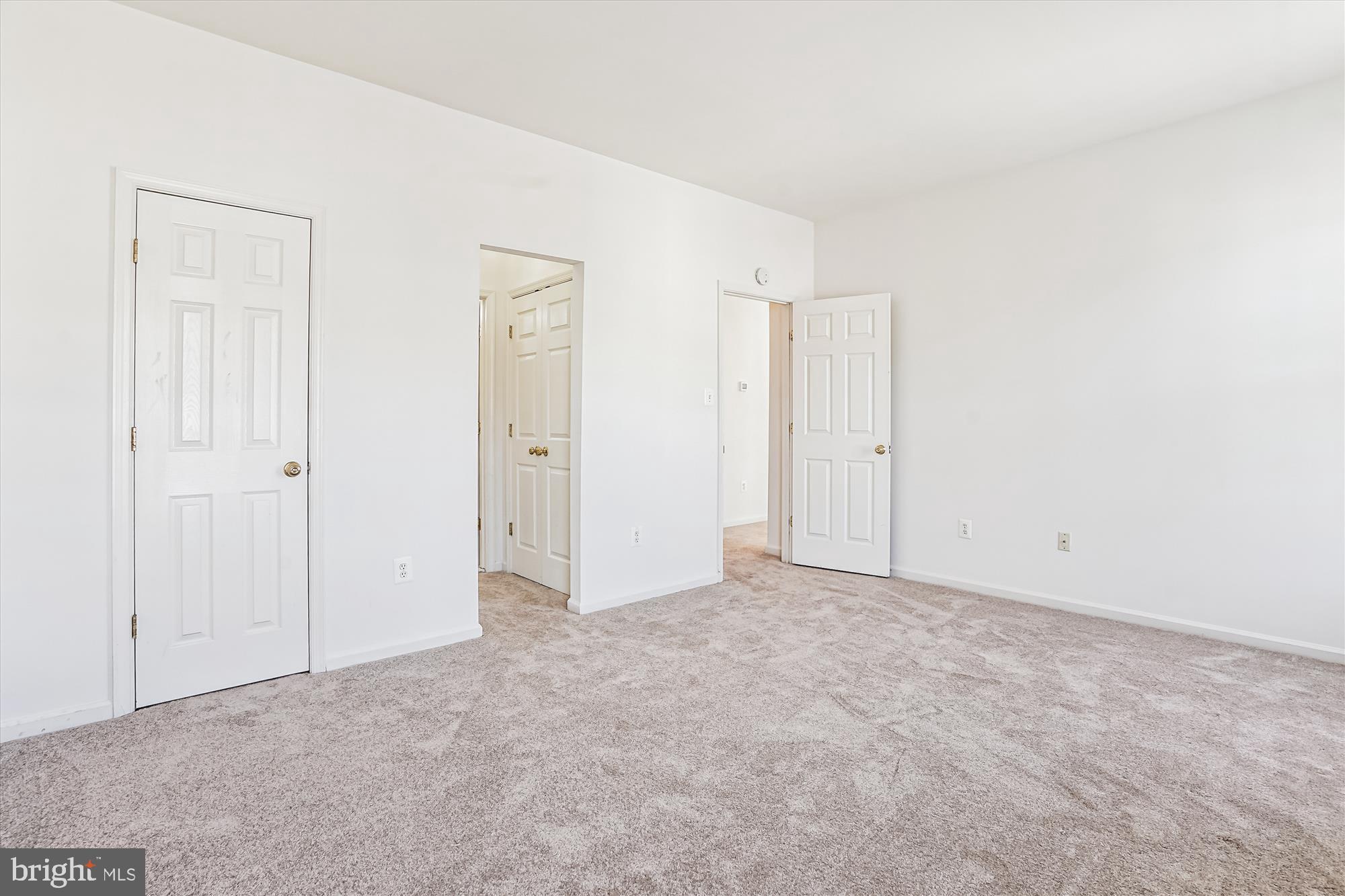 BLOOMS CROSSING - Residential