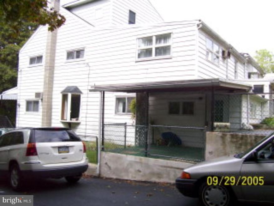 CURRENT OWNER HAS MAINTAINED AND UPDATED FOR LAST 57 YRS. LOW TRAFFIC AREA. REPLACEMENT WINDOWS. FENCED YARD AREAS + OFF STREET PARKING. 1ST FL LAUNDRY. WELL MAINTAINED HOME, MOVE-IN CONDITION A MUST SEE FOR THIS PRICE. Color: WHITE Amp: 100