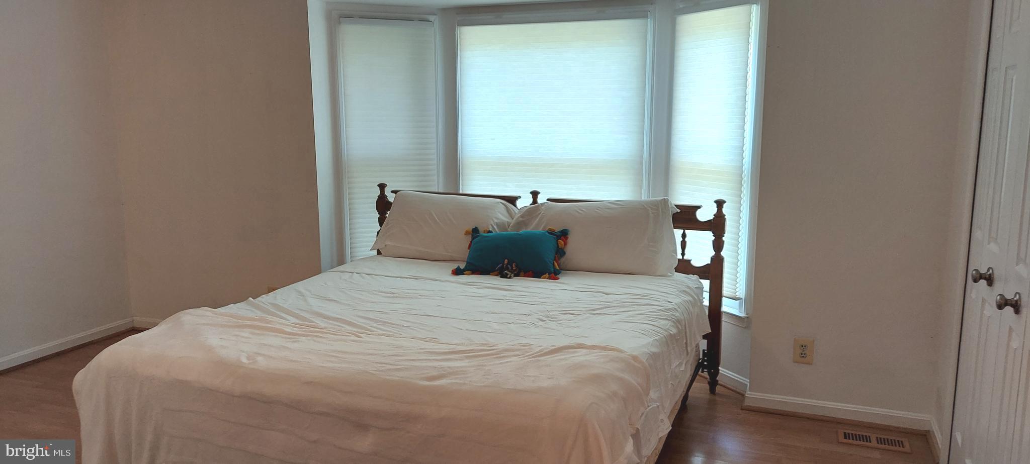 LEAVELLS CROSSING - Residential