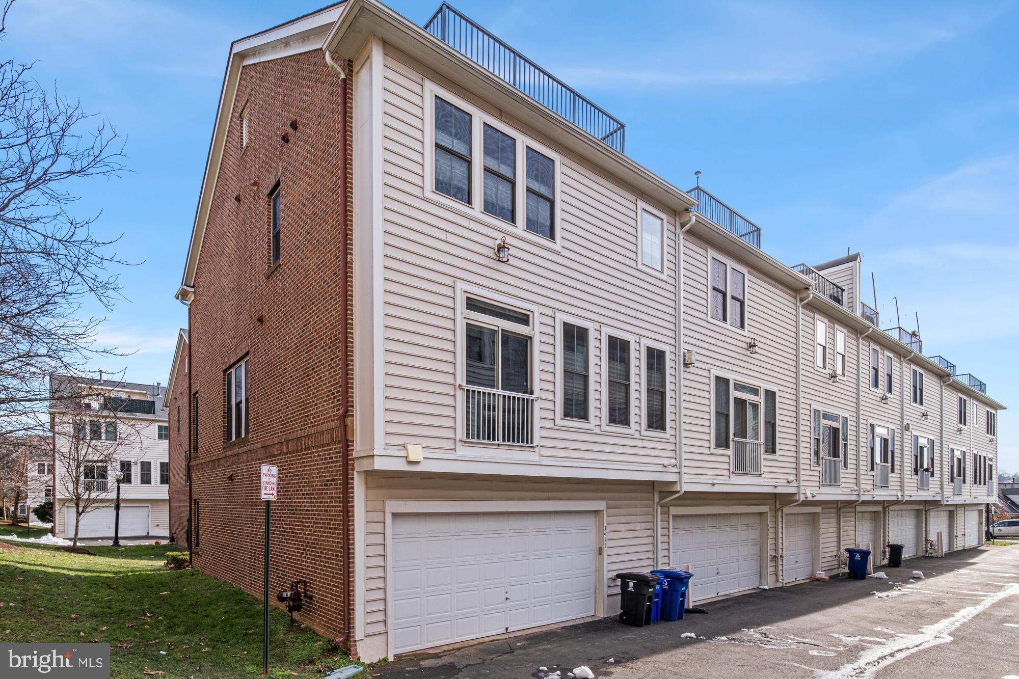 SHIRLINGTON CREST - Residential Lease