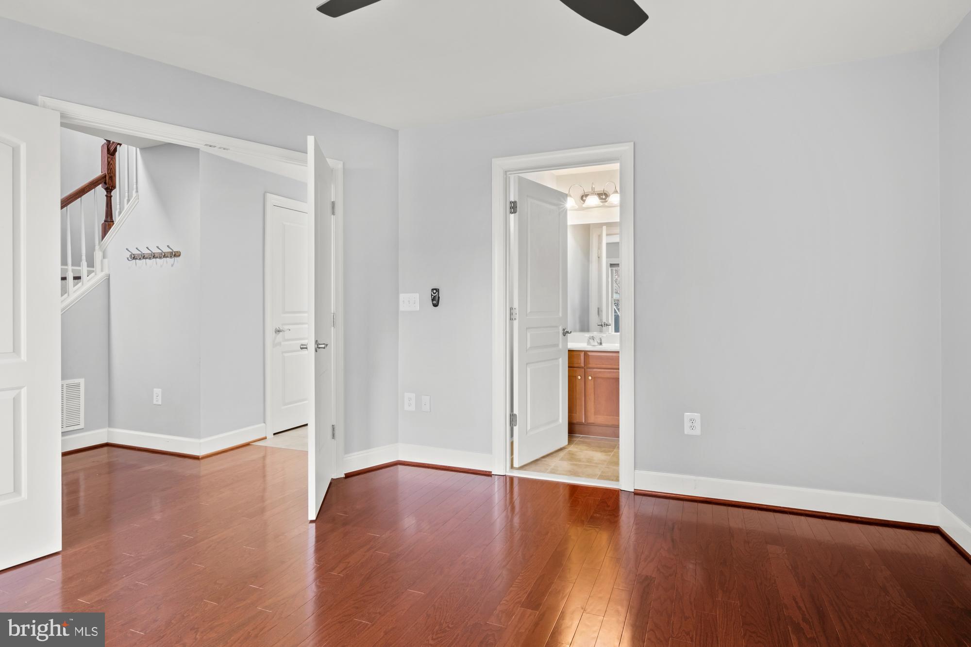 SHIRLINGTON CREST - Residential Lease