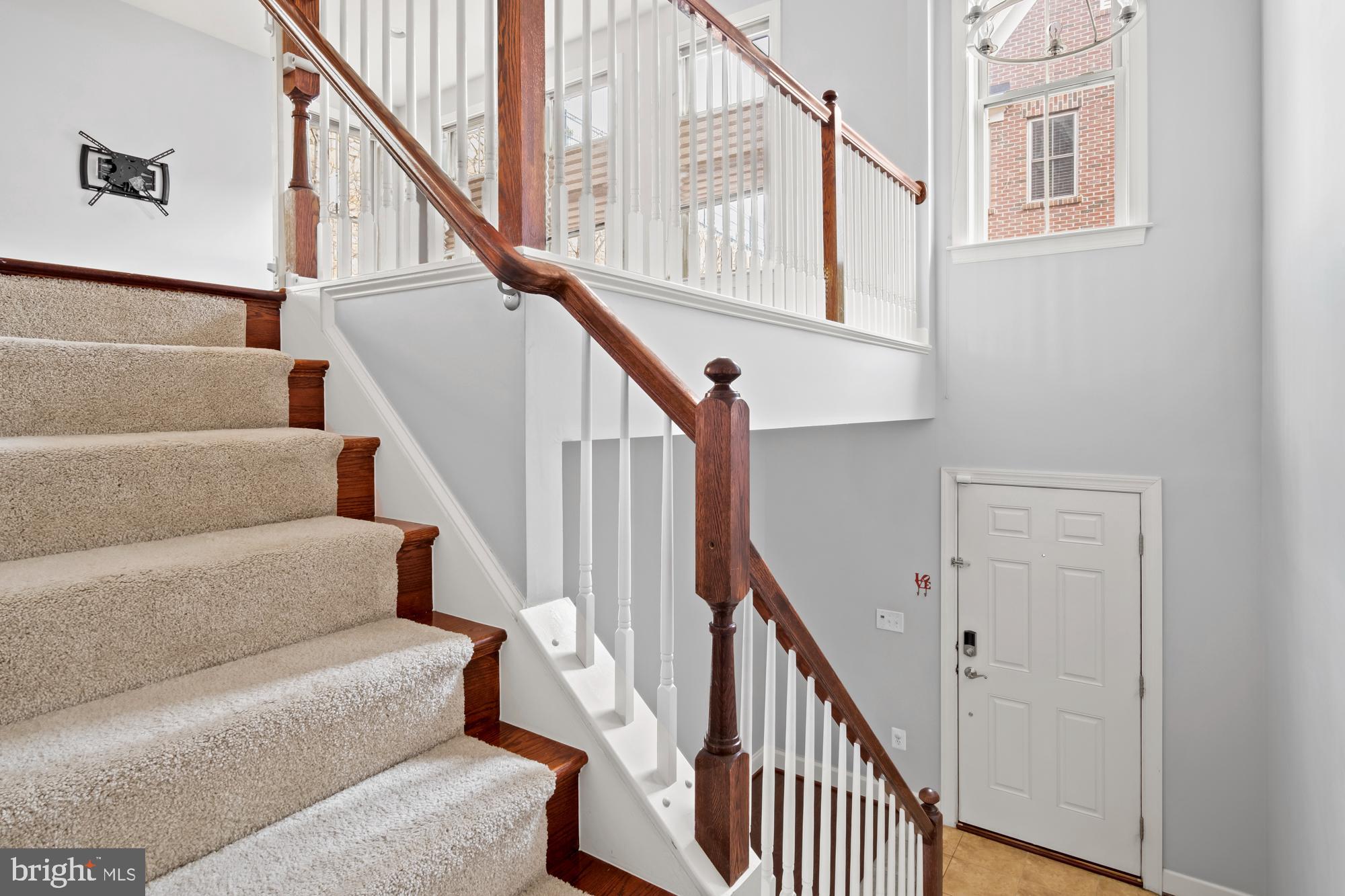 SHIRLINGTON CREST - Residential Lease