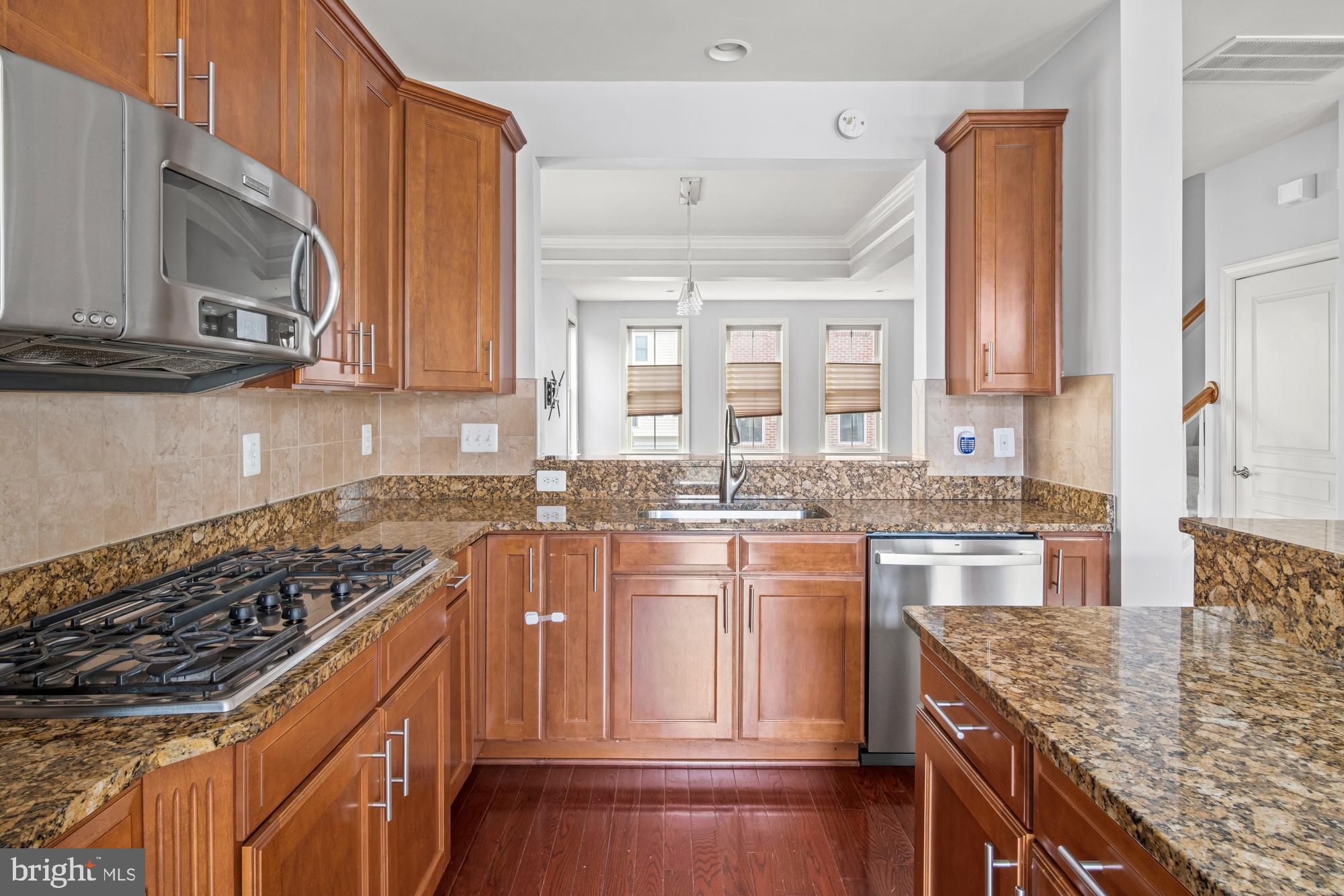 SHIRLINGTON CREST - Residential Lease