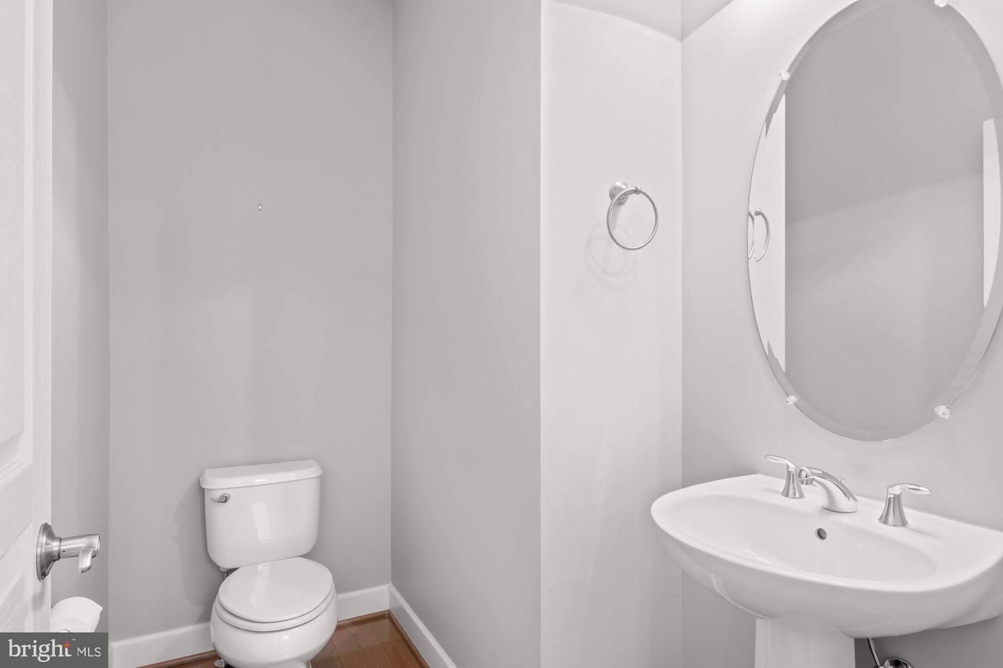 SHIRLINGTON CREST - Residential Lease