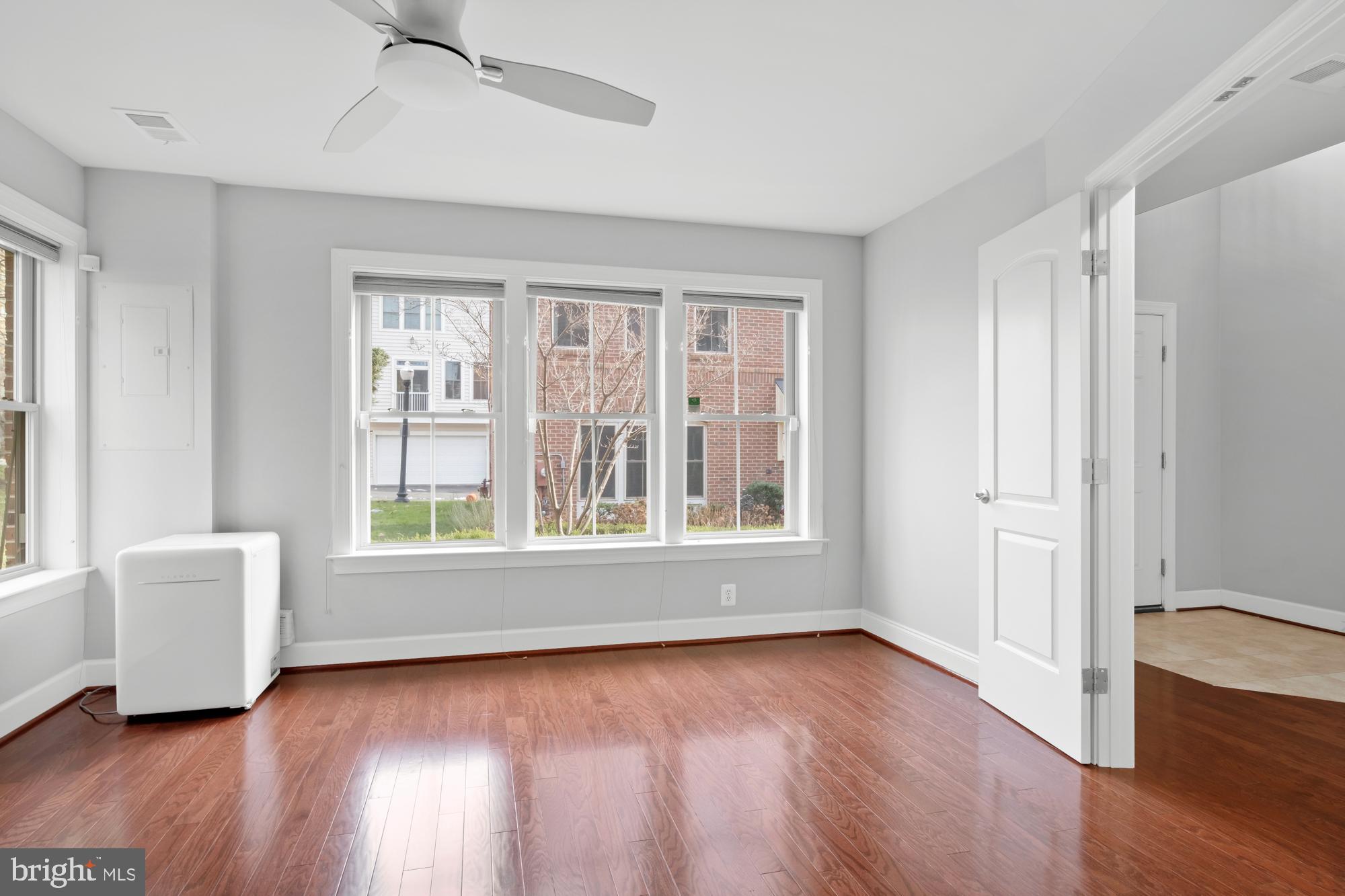 SHIRLINGTON CREST - Residential Lease