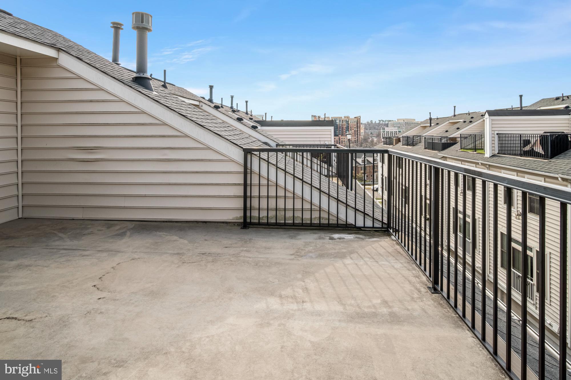 SHIRLINGTON CREST - Residential Lease